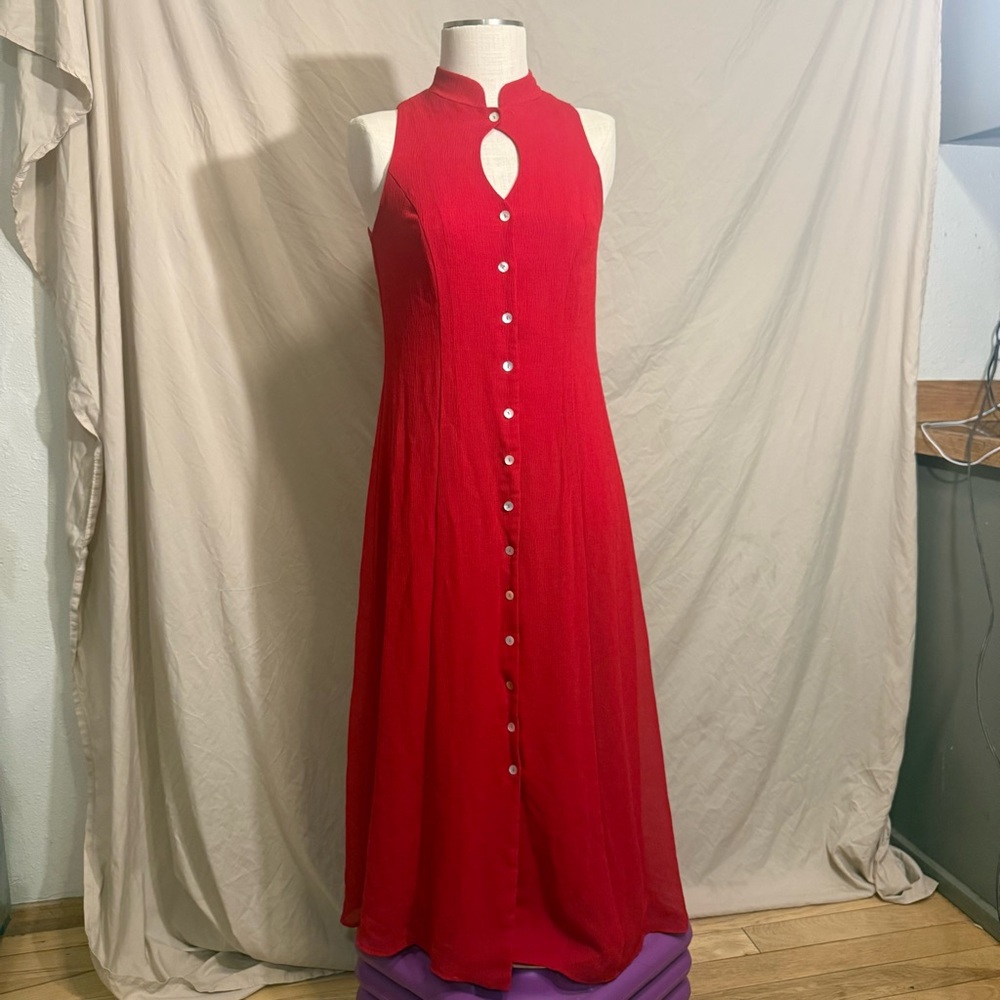 Jessica Howard Red Sleeveless Maxi Dress with Keyhole & Front Buttons